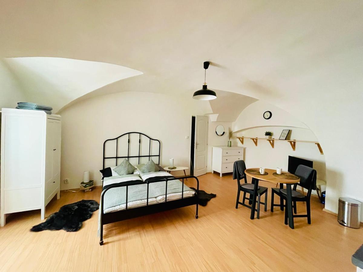Studio Nicolas II Praga Esterno foto